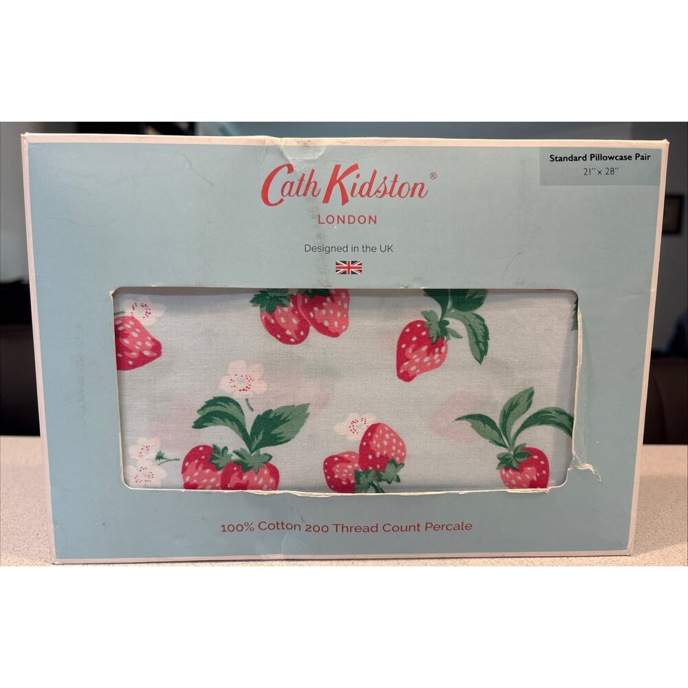 New Cath Kidston London Summer Strawberry Duckegg 2 Standard Pillowcases Shams